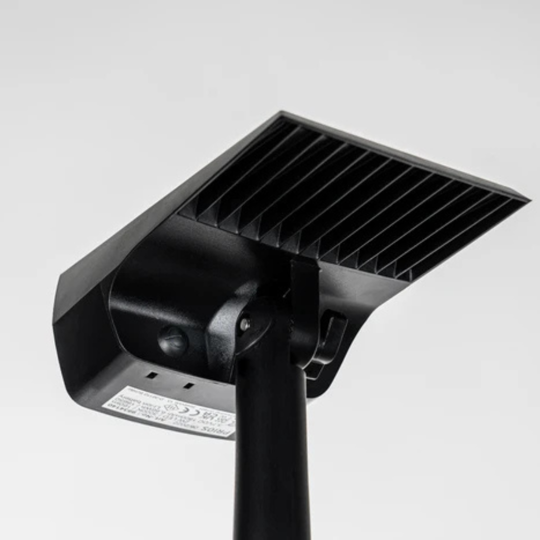SOLARIFY Solar Garden Spotlight – Adjustable LED Outdoor Floodlight IP65 Waterproof 150° Beam 3 Brightness Modes