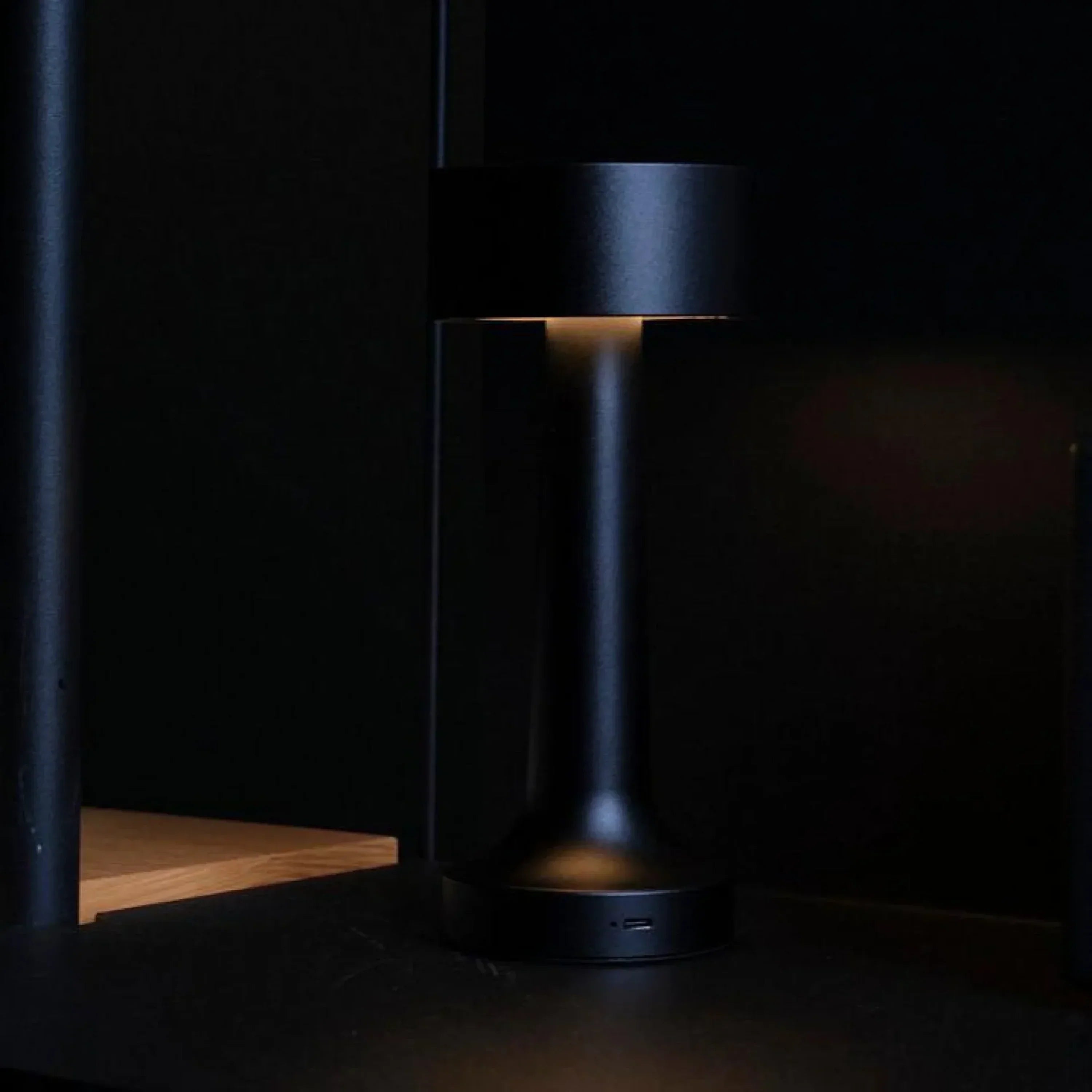 AMBIENTIFY Lunar Rechargeable LED Table Lamp – 5200mAh Dimmable 3 Brightness USB-C Battery Indicator Elegant Design