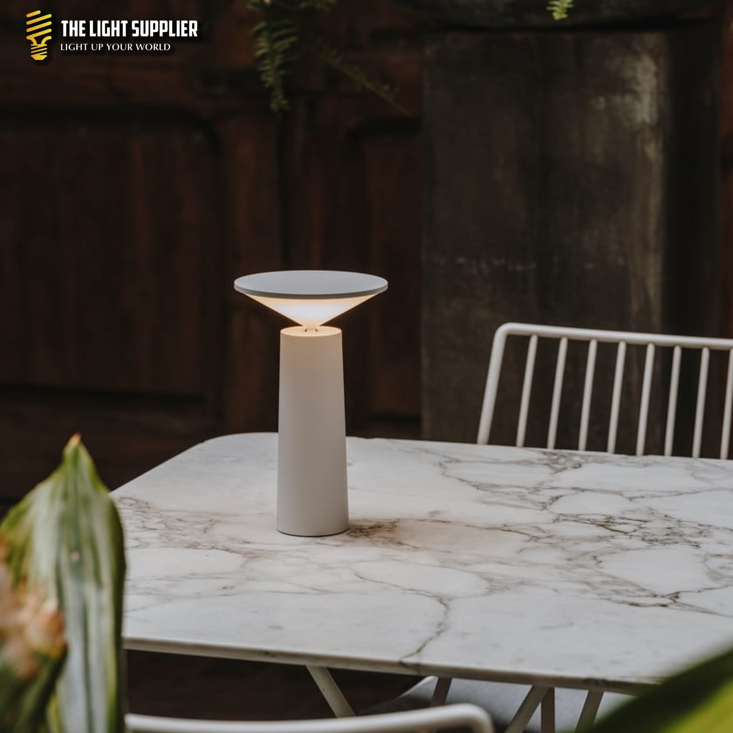 AMBIENTIFY Martini Rechargeable LED Table Lamp – Wireless Remote Control Dimmable 5W ABS Modern Design USB-C