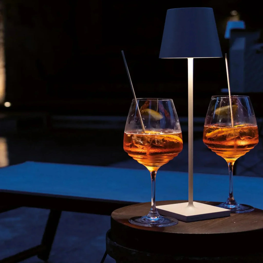 AMBIENTIFY Mesa Rechargeable LED Table Lamp – 1200lm 12h Battery IP54 Touch Dim 2000–6000K Aluminium Outdoor Indoor