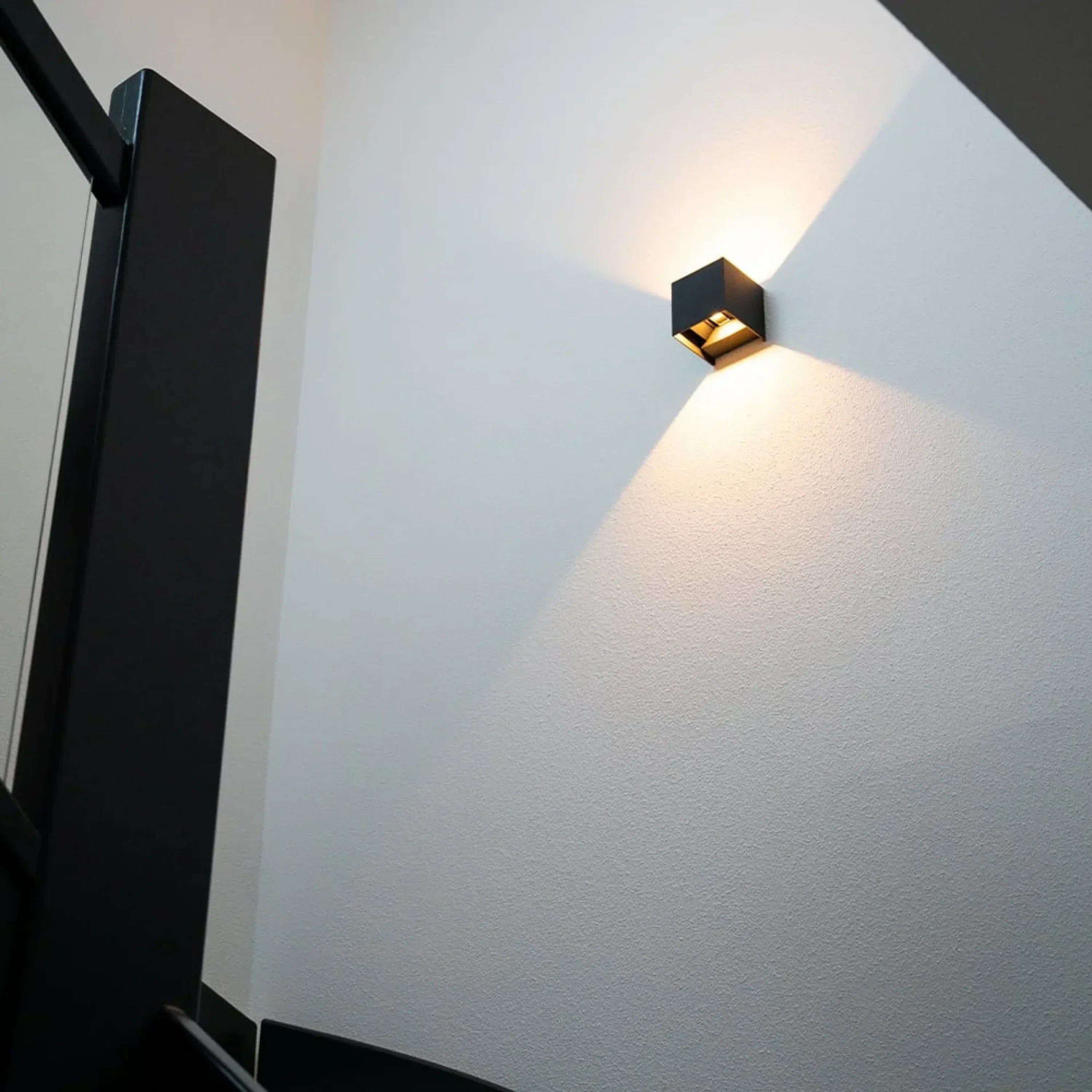 LUMIFY Boca Rechargeable LED Wall Light – Wireless Motion Sensor Indoor Lamp USB Magnetic Mount 10h Battery 7W