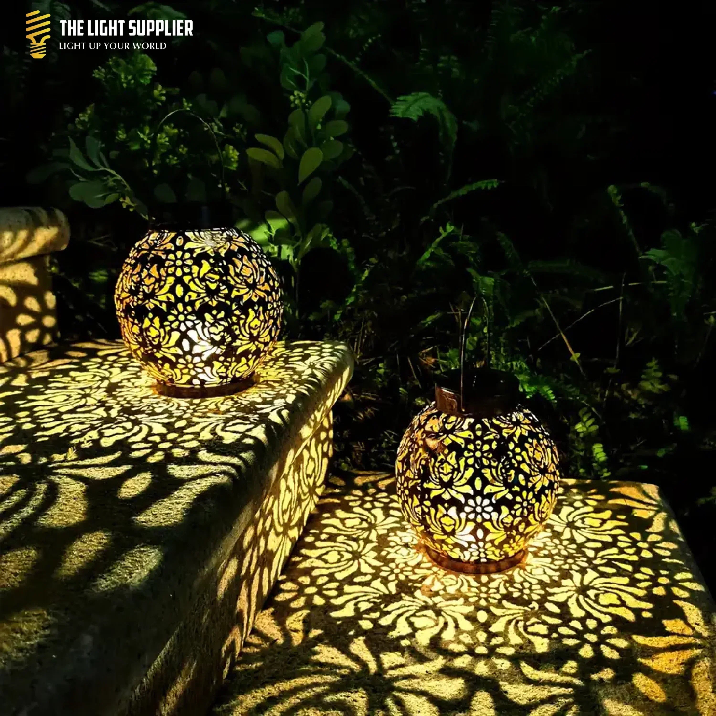 SOLARIFY Luna Retro Solar Garden Lantern – Hanging Outdoor Metal LED Light Waterproof Vintage Atmosphere Lamp