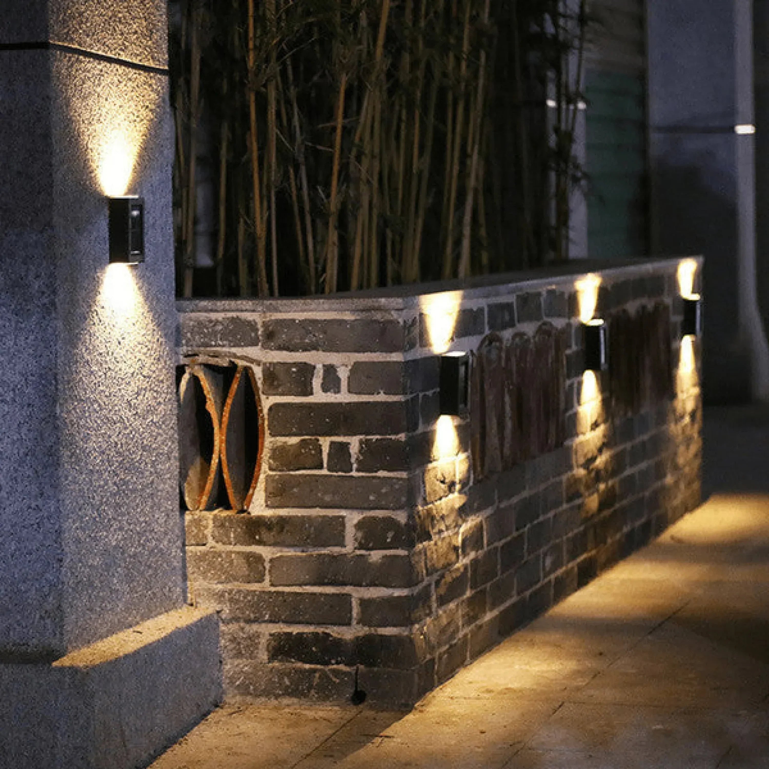SOLARIFY One Solar LED Wall Light – Outdoor Facade Fence Lamp IP65 Waterproof Warm White Up-Down Light Effect